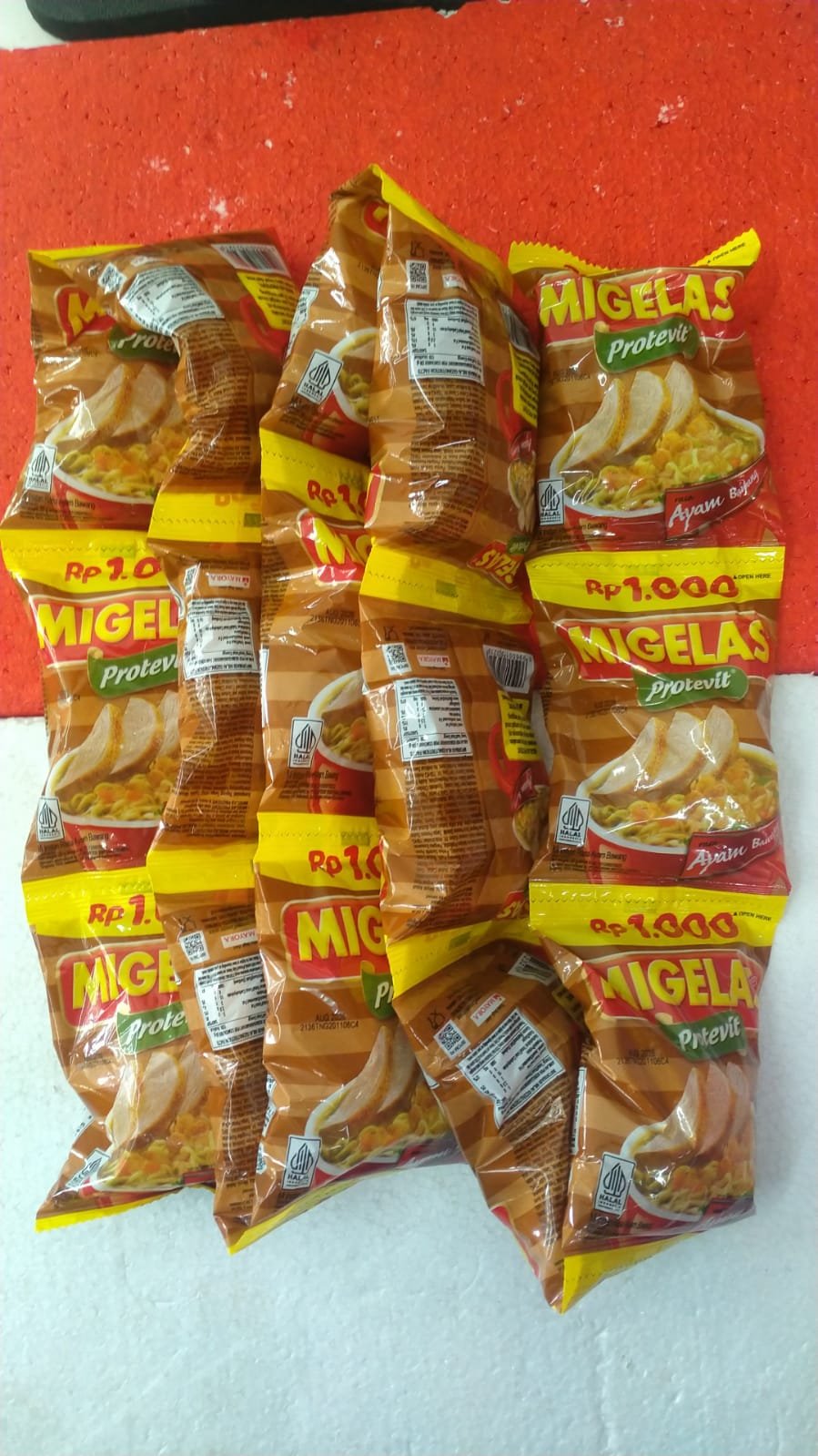 MIEGELAS AYAM BAWANG