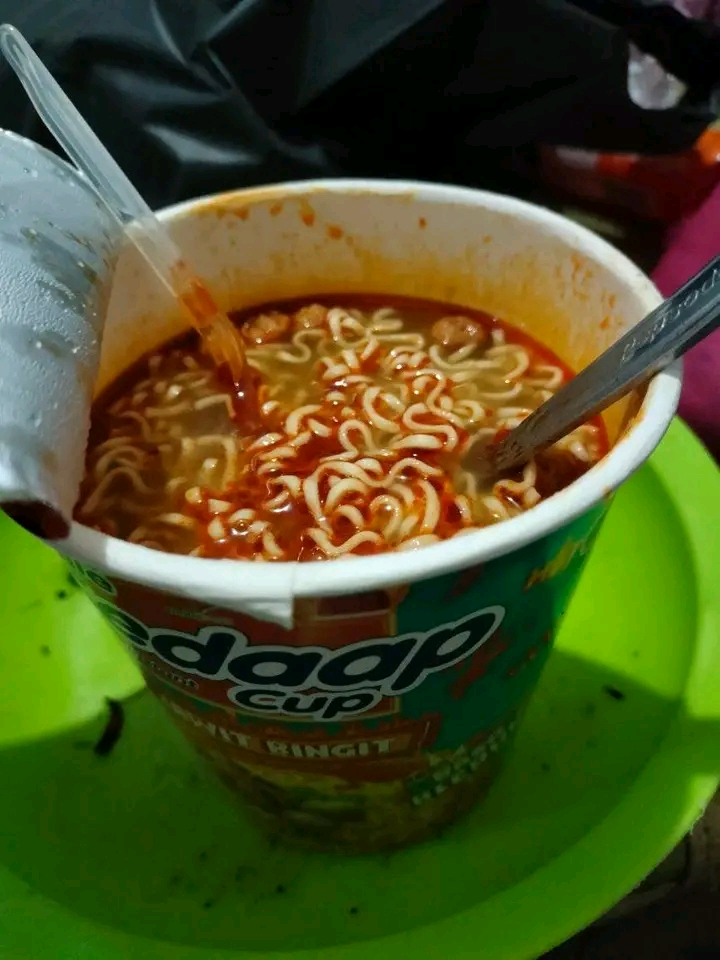 MIE CUP SEDUH