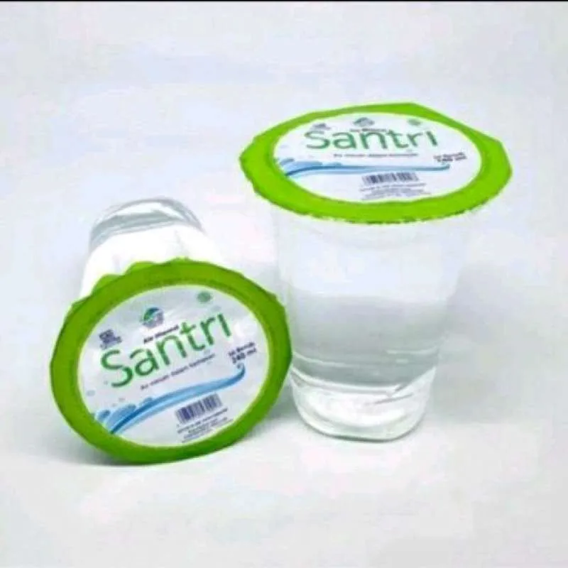 SANTRI GELAS/PCS